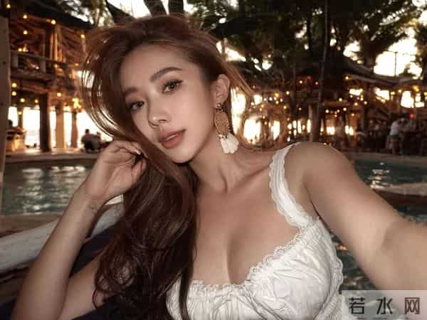 台妹!还得是台妹!极致腰臀比!这身材,太离谱了!