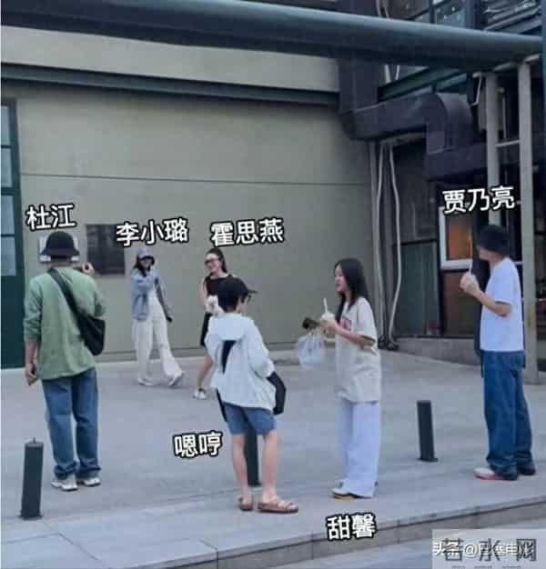 贾乃亮新助播太像前妻?网友看不下去了,评论区彻底沦陷