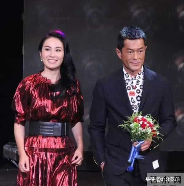 信息量好大!白百何正面刚获奖事件后,叶璇出来回应还扯出古天乐