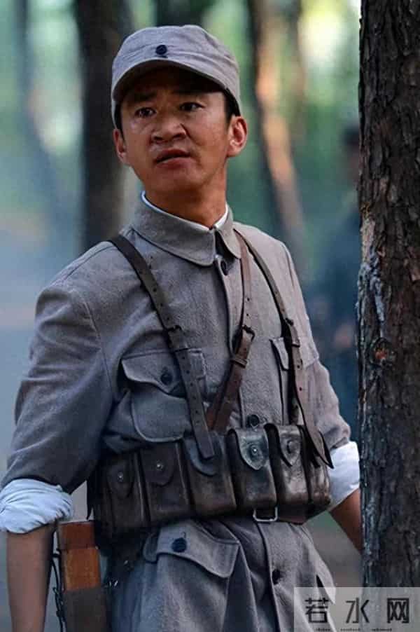 知名演员无戏可拍,回老家摆摊卖炒面,张颂文一句话揭开内娱真相