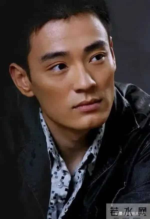 李光洁：娶过郝蕾，爱过王珞丹，负了殷桃，和小12岁的她修成正果