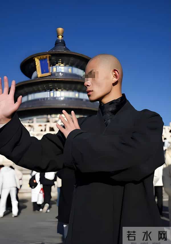 李连杰脱光上衣前后无刀疤,网友都不信,恶心的一幕在评论区上演