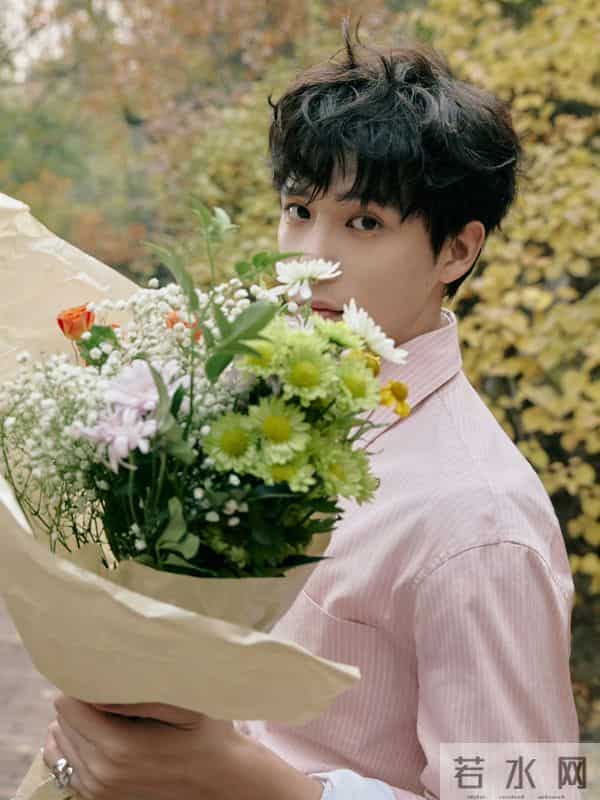 11.6娱乐瓜：杨紫 易烊千玺 李现 迪丽热巴 孟子义 罗云熙 丁禹兮 韩东君