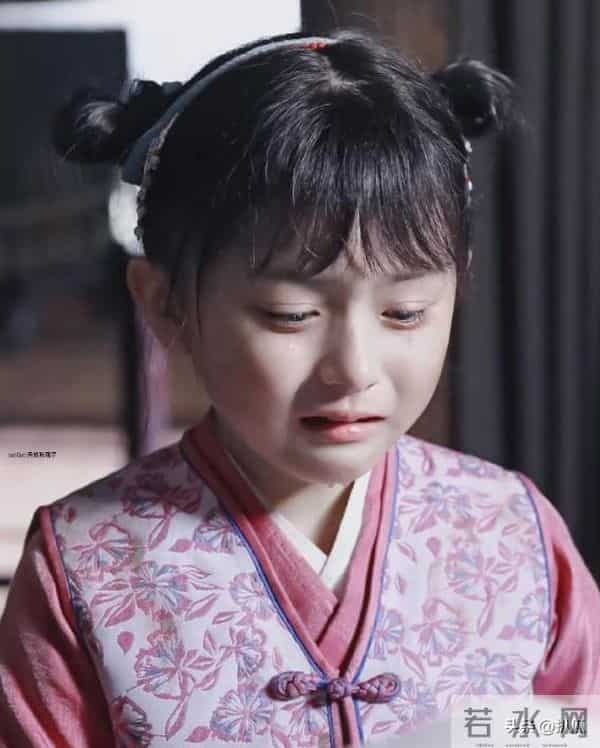 2岁出道年入百万,因长相甜美被禁止整容的刘楚恬,如今长成啥样