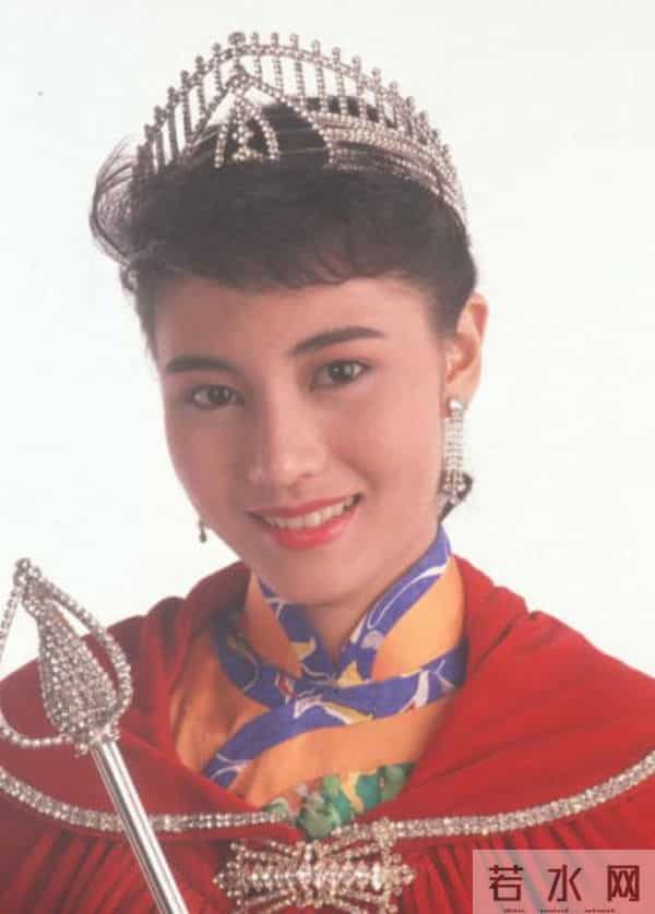 李嘉欣漂不漂亮都有争议?有眼睛的都看得出吧!(附多图)