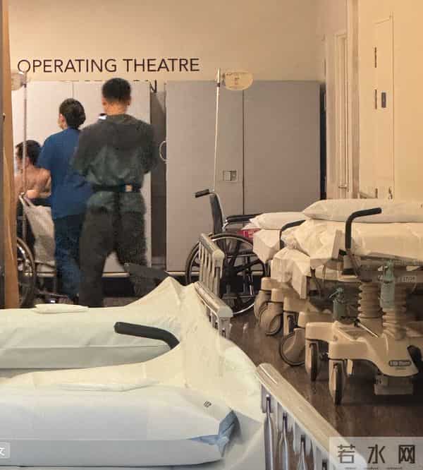 李连杰脱光上衣自证清白后,有网红提出质疑,吃的什么神丹妙药?