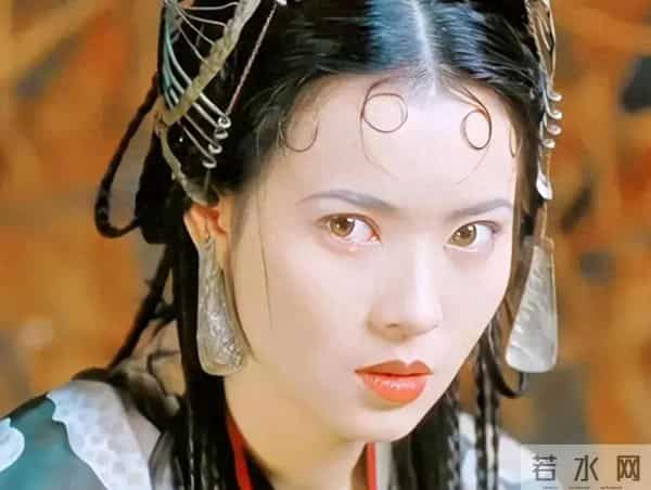 和乔妹合照后,陈百祥又曝曾志伟盯上了余咏珊,小心思演都不演了