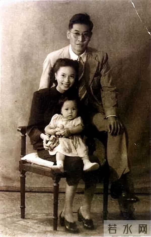 真没想到 我们喜爱的这位硬派男星 竟是戴望舒的女婿 其妻子也是演员