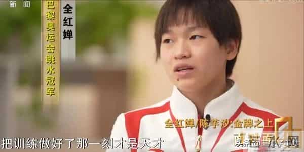 原来他们是夫妻,两位央视主持人低调多年,如今一家三口很幸福