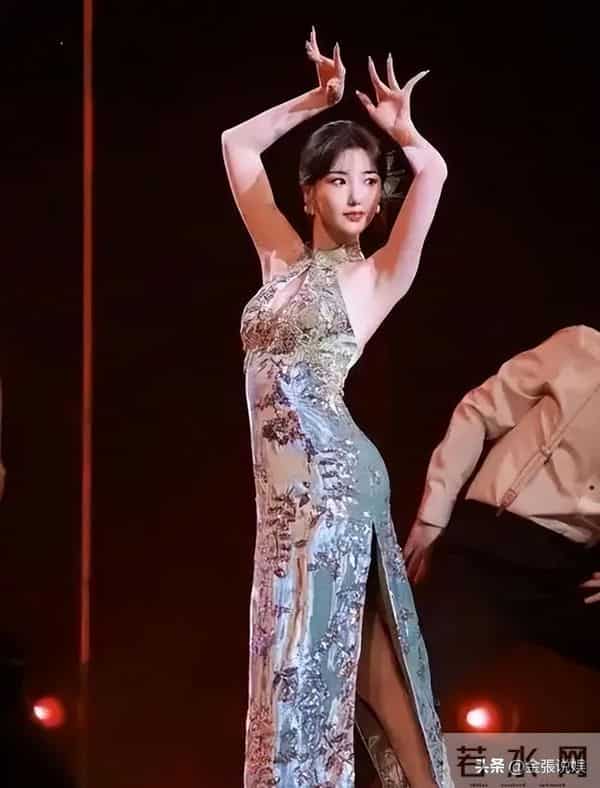 与陈晓闪婚领证传闻真相大白1个多月,毛晓彤近况曝出,并不意外