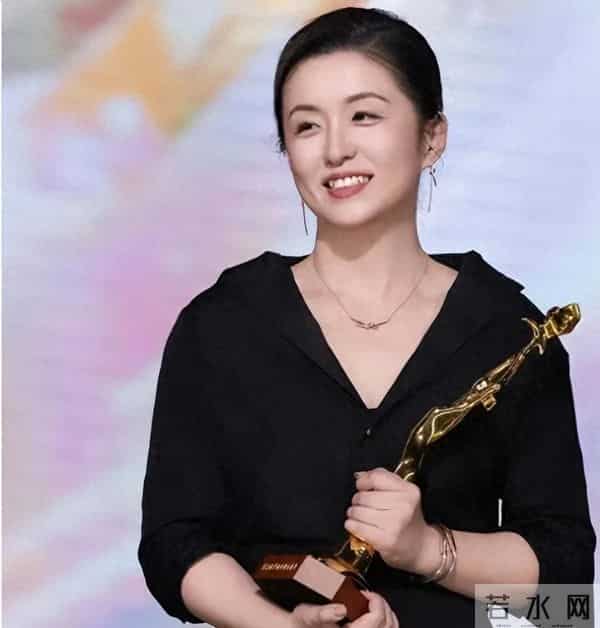 躺着也中枪！秦雯袭警事件启动调查，唐嫣二次受伤