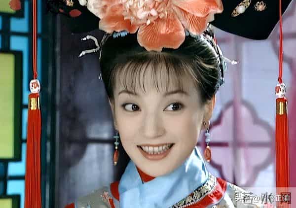 翻身无望!49岁赵薇近况再曝,胃癌传闻真相大白,善恶终有报