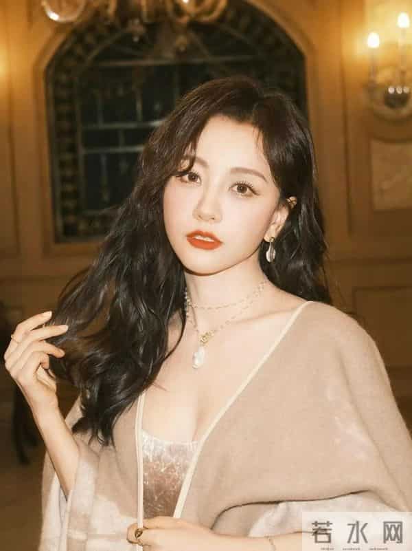 杨蓉真是性感啊！