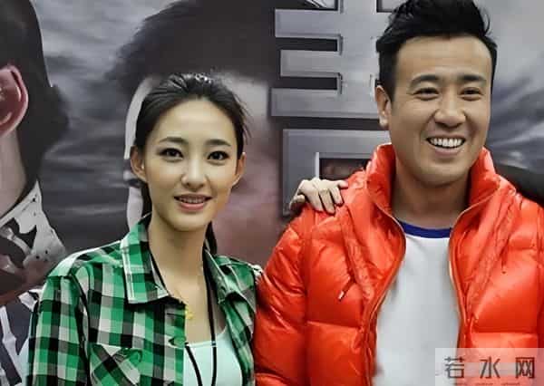 原来她是于和伟老婆,难怪他能拿"视帝",真是一个贤妻旺三代