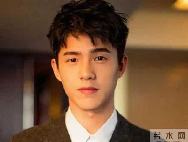 人民日报发文,这一次28岁的刘昊然,让娱乐圈对他刮目相看了!