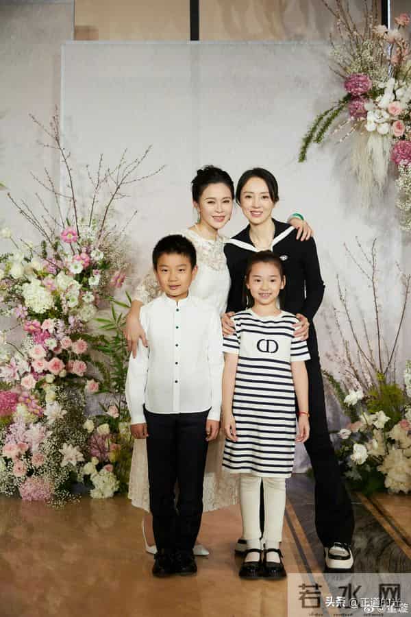 佟丽娅关悦争儿媳大战 两人拒不同框 佟大为被迫合影 董璇早选好女婿