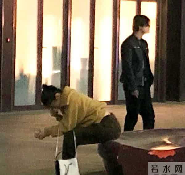 老少恋的残酷，在35岁徐冬冬身上应验了，头疼的何止15岁的年龄差