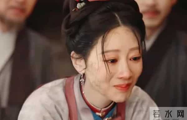 一场生日,戳穿了杨紫在演艺圈的地位,原来肖战一个字都没说错