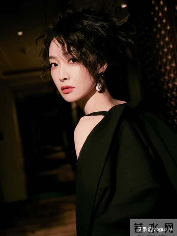 黑丝眼罩 真妈妈来了