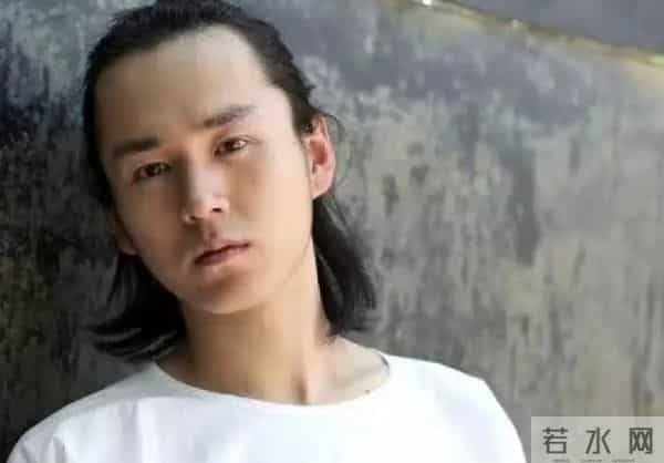 "录音"风波不到一周,王家卫秦雯被官媒"点名",答案已不言而喻