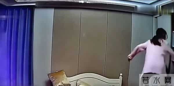 热搜上炸裂的“小鱼丸子”事件：“假富家千金”翻车，坑惨多少人