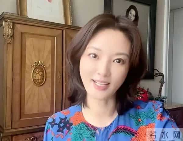 前央视主持刘芳菲现状,俩富豪前任全都判死刑,如今她满眼空洞