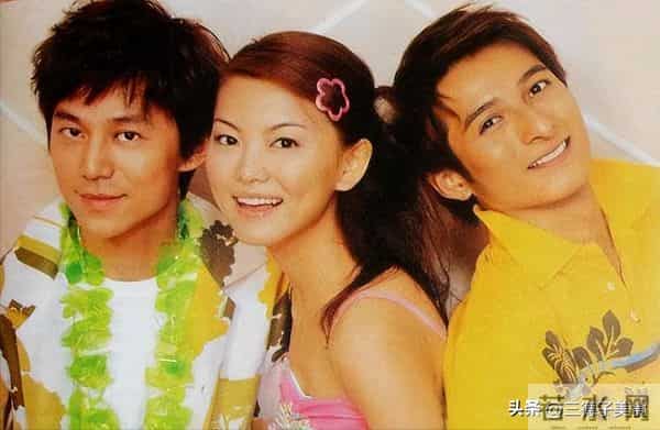 主持人何炅澄清衰老焦虑：我眼神好得很！