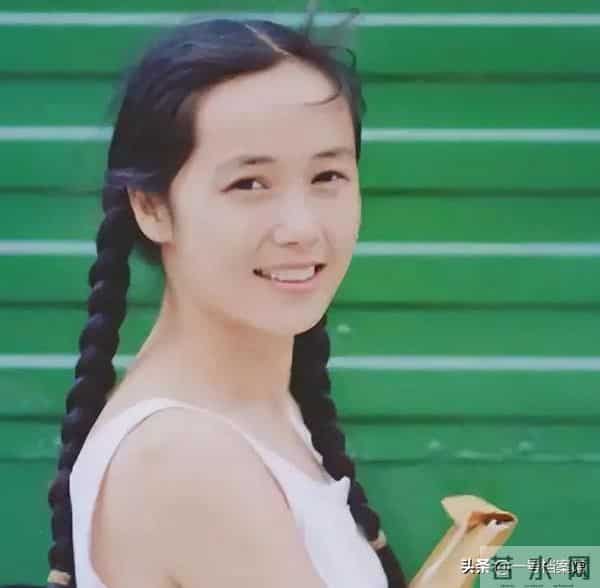 国内挣钱国外花?59岁的蒋雯丽又瘦又老,如今的下场怪不了别人