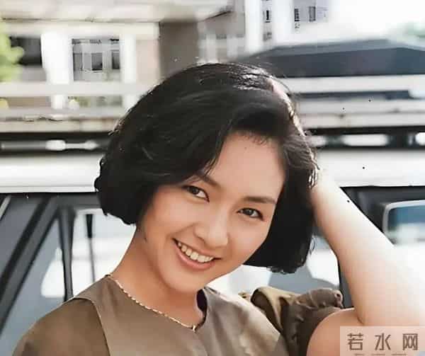 她曾是“香港最美演员”，却因癌症离开人世，丈夫3年后选择再婚