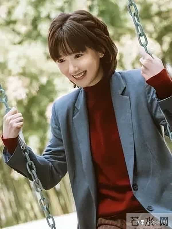 与陈晓闪婚领证传闻真相大白1个多月,毛晓彤近况曝出,并不意外