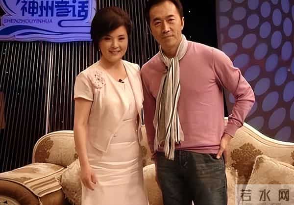 著名演员郑晓宁:曾为爱离婚,49岁再婚娶小娇妻,50岁终当爹