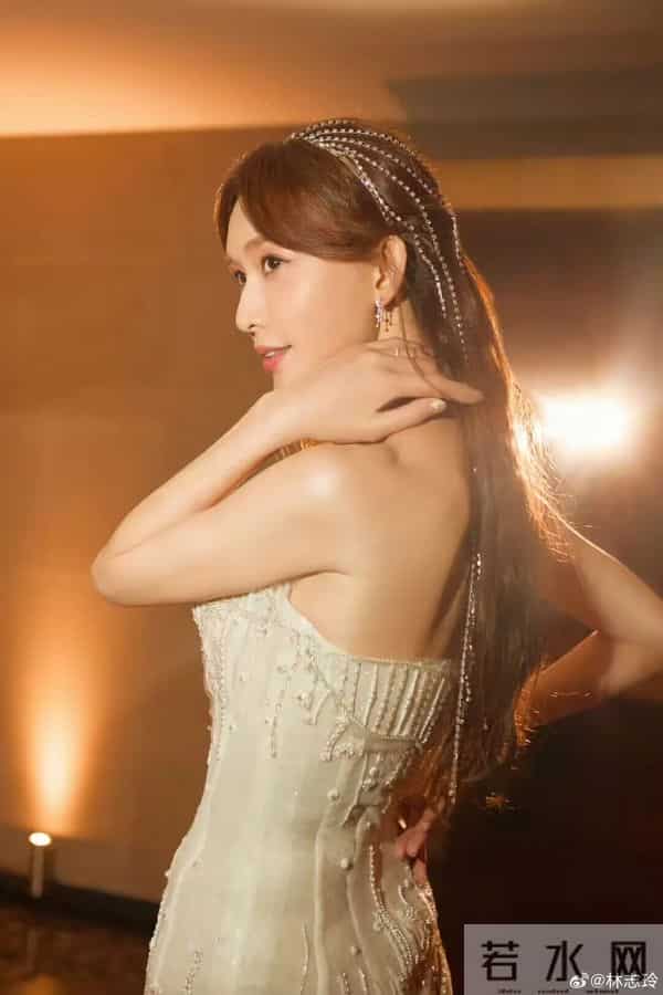 林志玲一看到小S复出就哭了:没法停止眼泪,怀念她在《康熙来了》“骂我”,家人也觉得“志玲挨骂”很好笑