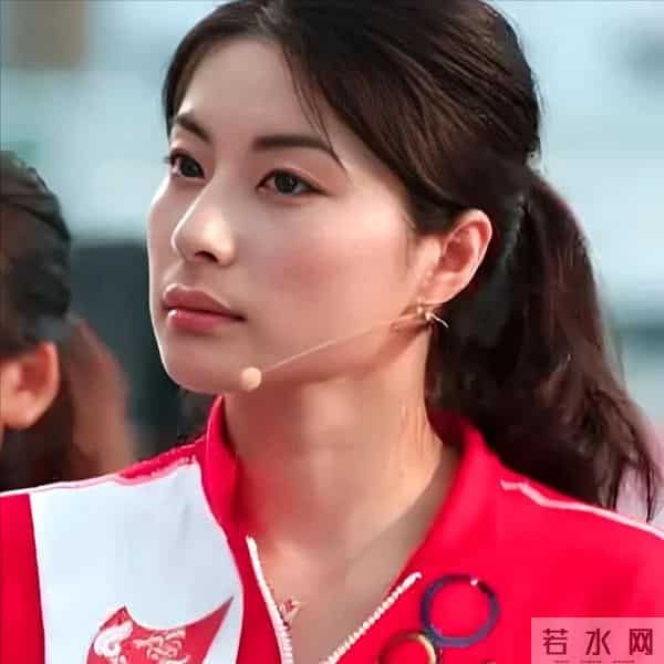 44岁郭晶晶再传喜讯!官媒发文,新身份曝光,霍震霆当年说的没错