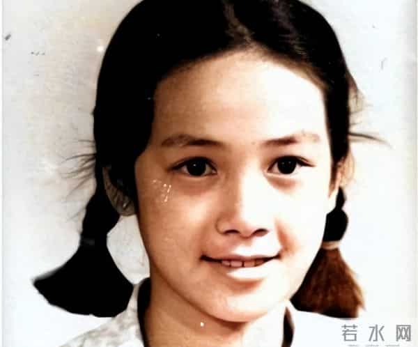 59岁蒋雯丽现状,定居国外,又瘦又老,一代女神消失不见