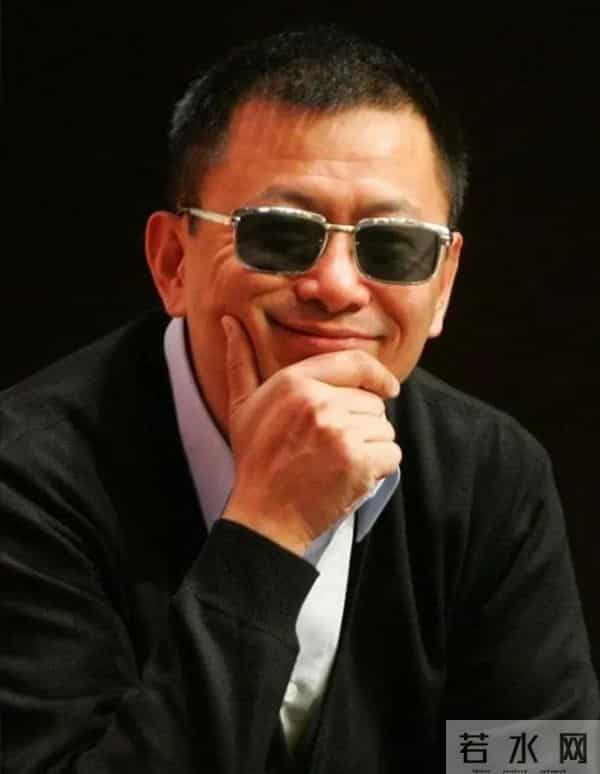 越扒越有!集体嫖娼、逼疯演员、好友回踩,王家卫彻底“瞎”了