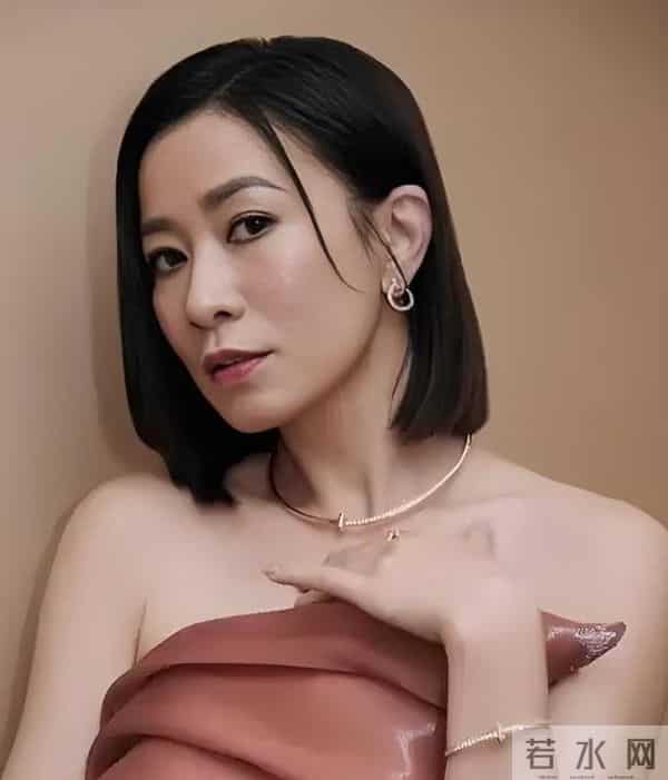 佘诗曼估计要气吐血了。她怎么也没想到,许绍雄才去世没几天