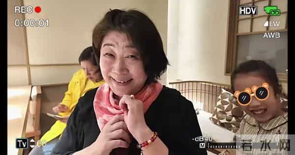 陈赫罕晒全家福，大手笔包乐园为女儿庆生，陈赫妈妈酷爱二婚儿媳