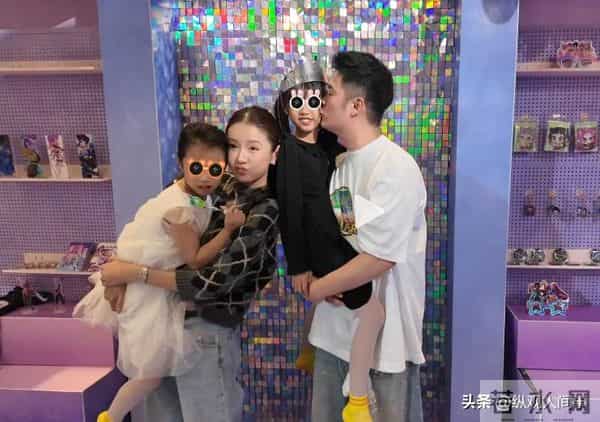 陈赫为9岁女儿庆生,到私密饭店吃万元日料,和张子萱亲热不避人