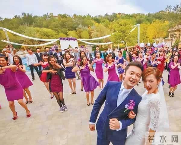 原来我们都被骗了，尼格买提对前妻只字不提，担心的事还是发生了