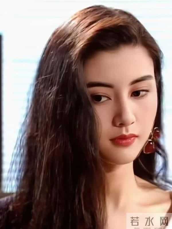 李嘉欣漂不漂亮都有争议?有眼睛的都看得出吧!(附多图)