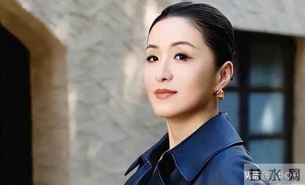 秦雯自身难保!袭警事件被曝光,新剧连夜撤档,官媒呼吁通报