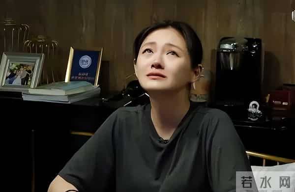 步大 S 后尘！42 岁蒋欣节食暴瘦，崩溃痛哭，饿到晕厥身体已亮红灯