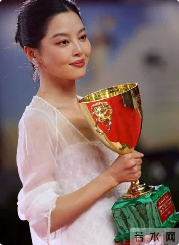 开撕!王传君老板发声反击,言辞犀利,真是一点脸面都不给对方留