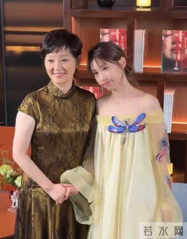 深扒之后才发现，徐帆回应离婚传闻后，冯小刚走上了另一条道路