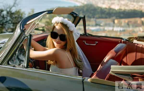 46岁周杰伦发文回应出道25周年，“还是那个好胜、幼稚的我”，昆凌回复：话变多了些；结婚10年育有3个孩子