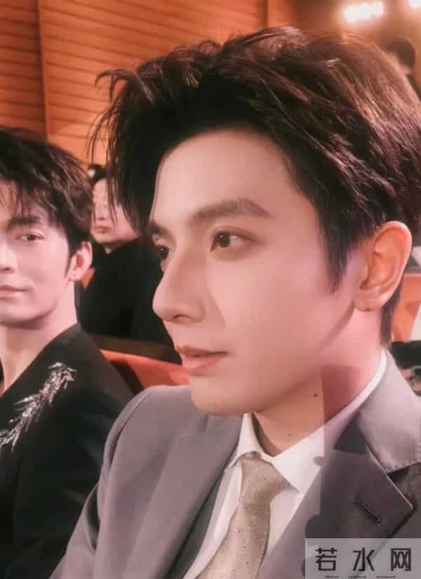 红果大会阵容太强了,王皓祯终于露面,官宣阵容居然都是老熟人!