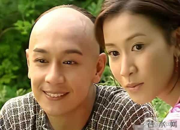 同居四年后分手,佘诗曼拿下“三料视后”,他却只能演烂片养四娃