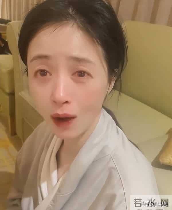 钱再多有什么用?42岁暴瘦脱相崩溃大哭的蒋欣,给所有人提了个醒