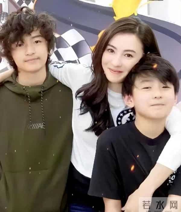 谢霆锋没想到,离婚14年,前妻张柏芝一条动态,让他"下不来台"