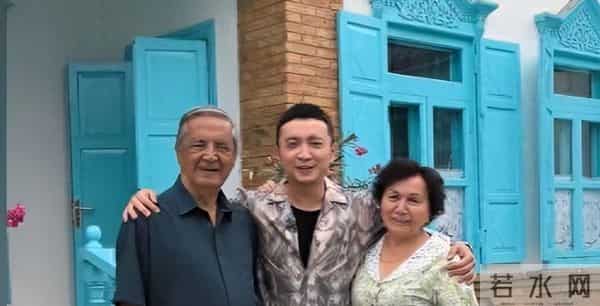 原来我们都被骗了，尼格买提对前妻只字不提，担心的事还是发生了